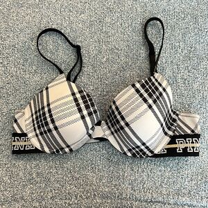 Victoria’s Secret Wear Everywhere T-shirt Lightly Lined Bra 34B